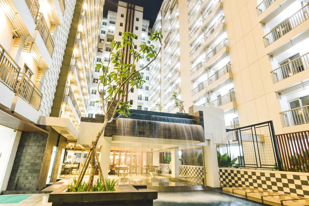 Golden Tulip Essential Tangerang Hotel Exterior photo